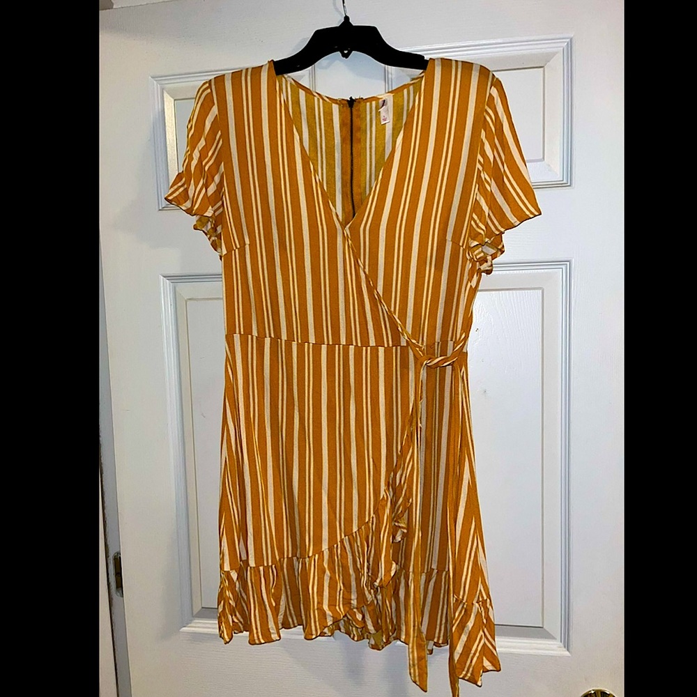 Short Sleeve Yellow and White Striped Wrap Dress